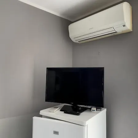 250 Metri Dal Mare E Box Relax E Tranquillita Apartment Pietra Ligure